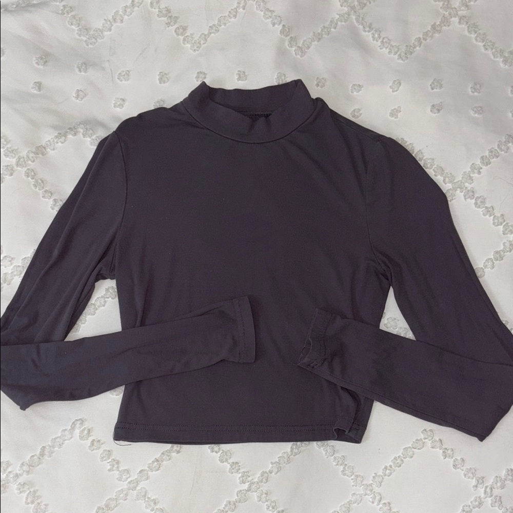 Women's Black Long Sleeve Top